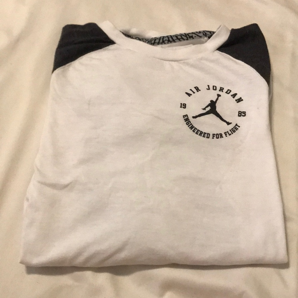 Air Jordan Long Sleeve Size Large Boy’s
